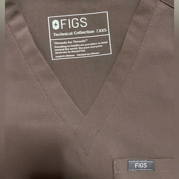 Figs Brown (Smokey Taupe) Scrub Set with Pink Drawstring - Picture 7 of 7